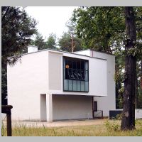 Meisterhaus Feininger, Dessau, photo Hans Weingartz (Wikipedia).jpg